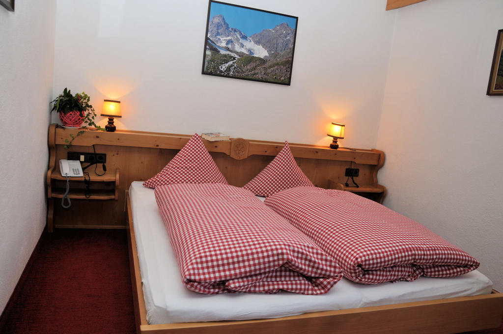 Pension Belvedere Galtuer Room photo