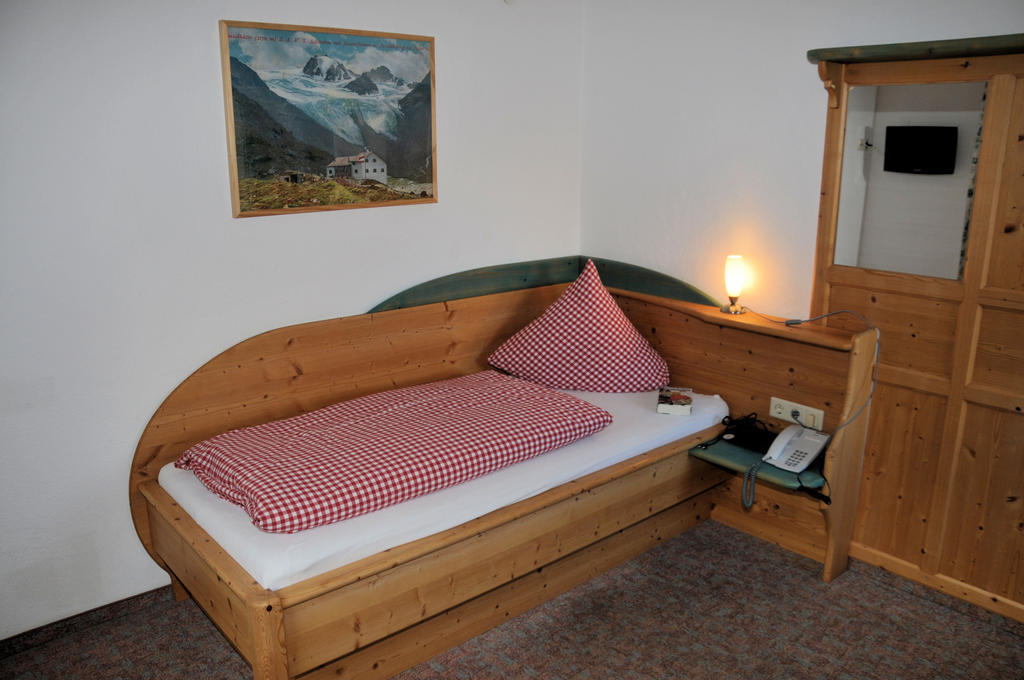 Pension Belvedere Galtuer Room photo